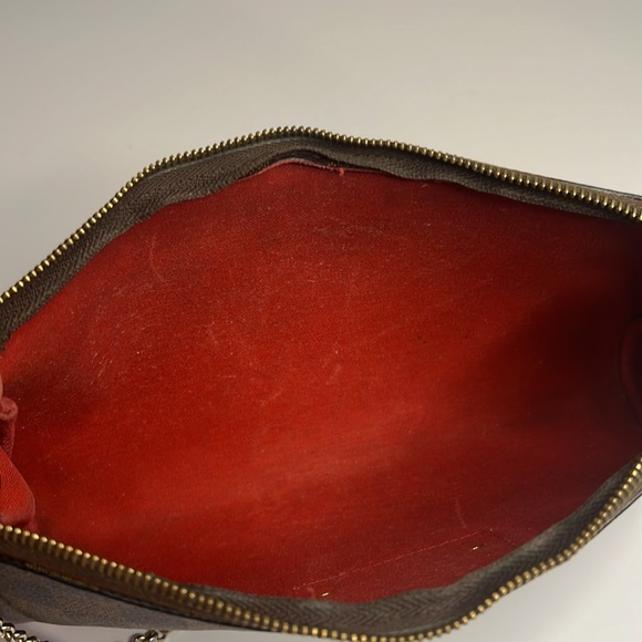 Louis Vuitton Eva Damier Ebene red interior - Picture 10 of 16
